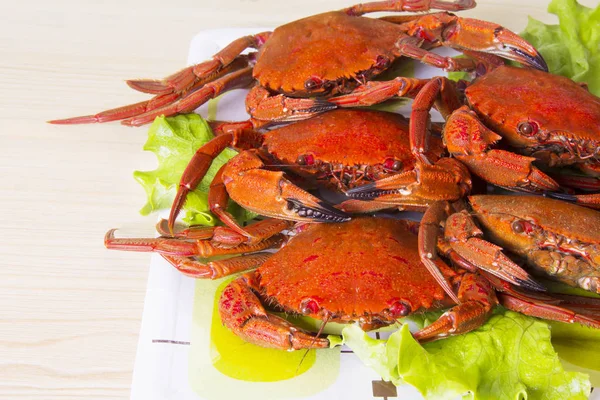 crab dish with lettuce