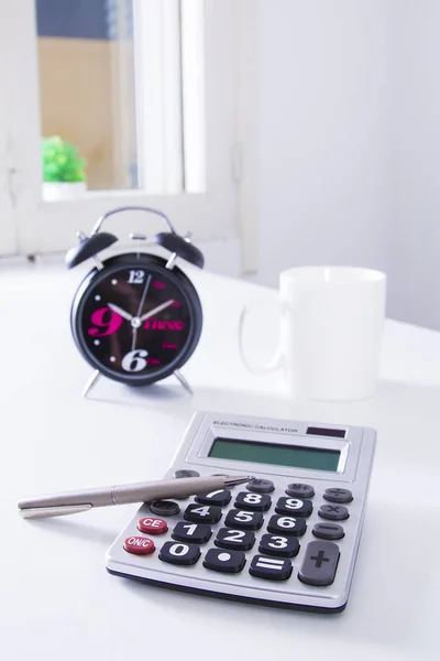 Cup Coffee Woken Clock Calculator Office — Stock Photo, Image