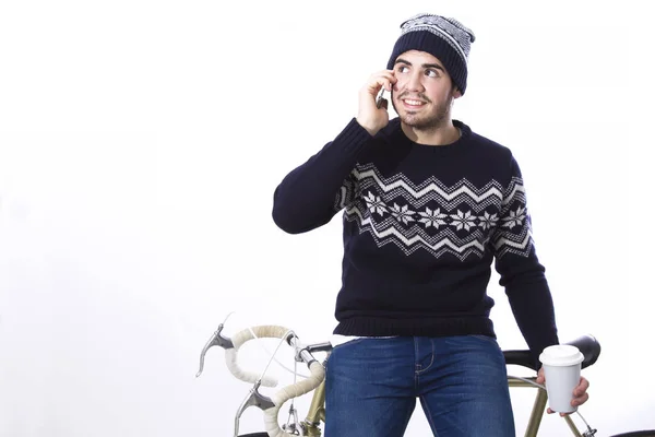 Hombre Hipster Sentado Bicicleta Hablando Con Teléfono Móvil — Foto de Stock