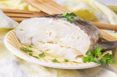 COD çanak maydanoz ile yeşil soslu