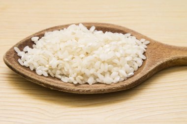 tahta kaşıkla pilav