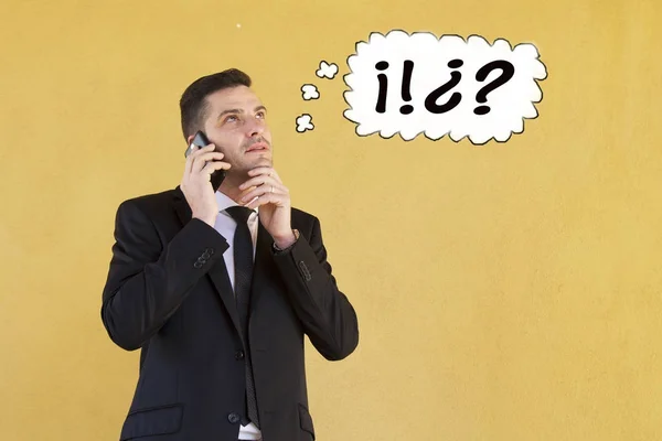Hombre Negocios Con Teléfono Móvil Signo Interrogación — Foto de Stock