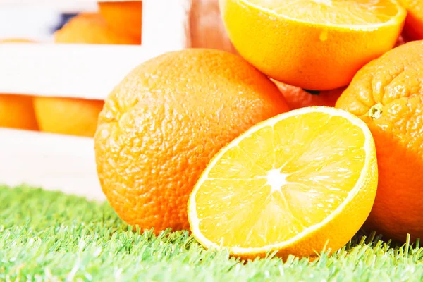 Caja Naranjas Aisladas — Foto de Stock
