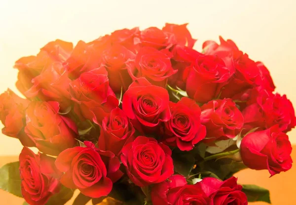 Jarron Bouquet Fresh Red Roses — Stock Photo, Image