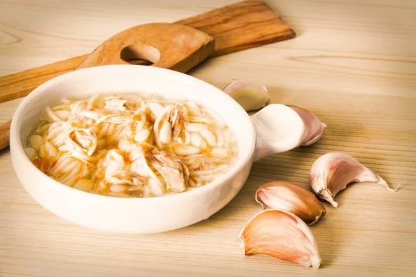 Soupe Ail Avec Poulet Nouilles — Photo