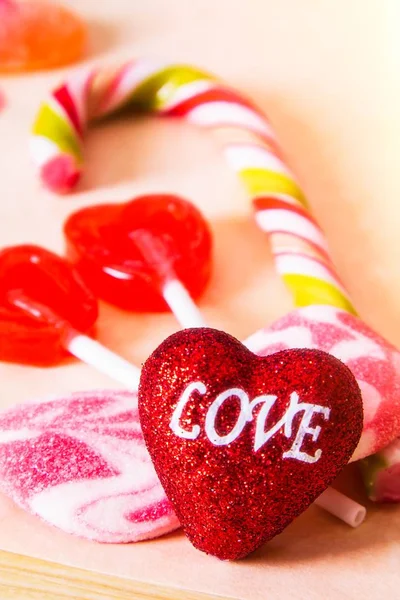 San Valentino Saluto Con Caramelle Cuore Lecca Lecca — Foto Stock