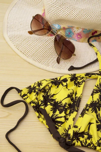Summer Accessories Hat Bikini Sunglasses — Stock Photo, Image