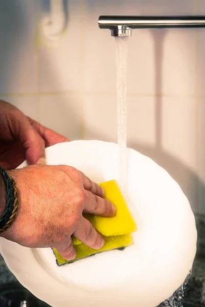 Man Hand Washing Dishes Sink Kitchen — Stock Photo, Image