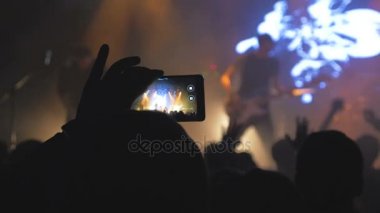 insan yapma konser video 