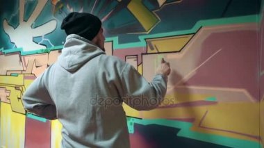 adam çizim grafiti