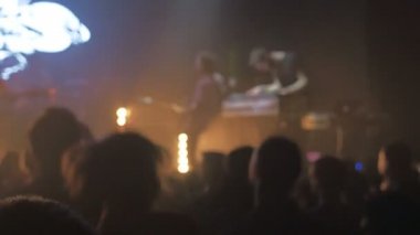 konser ifade insanlar ile