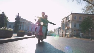 şehir içinde motosiklet sürme Çift 