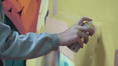 adam çizim grafiti