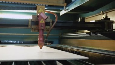 Lazer Kesme Makinesi