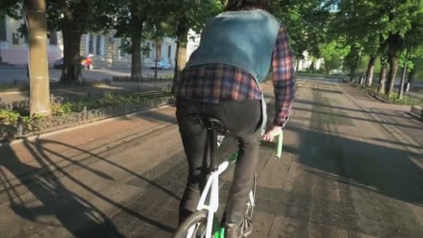 Hipster Man Equitazione Bike — Video Stock