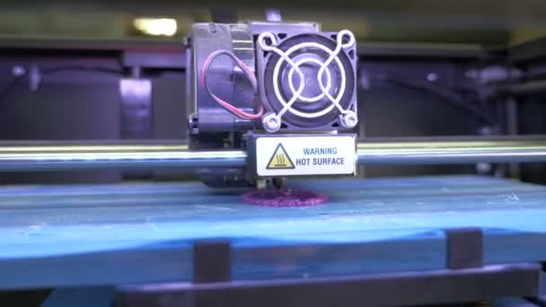 Imprimante 3D faisant le détail — Video