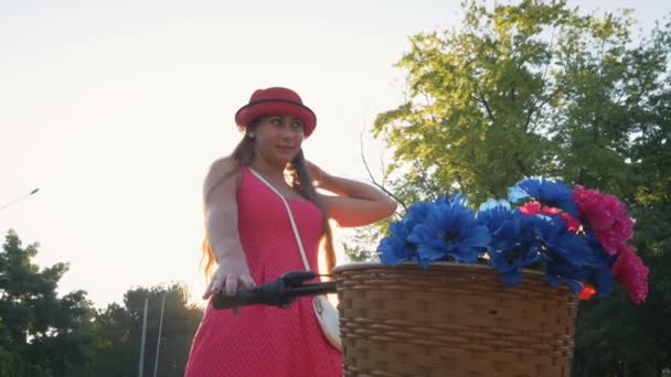 Young woman with vintage bike — Stock Video