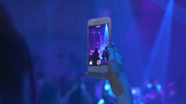 insan yapma konser video 