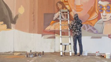 adam çizim grafiti