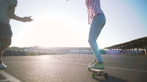 Couple riding long board — Stock Video