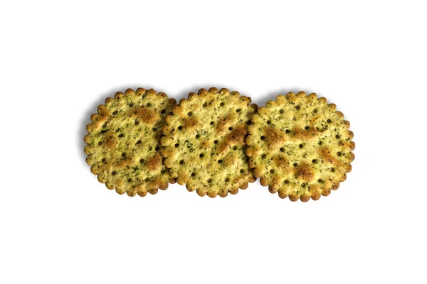 Drie ronde cracker met kruiden en kaas geïsoleerd op een witte achtergrond — Stockfoto