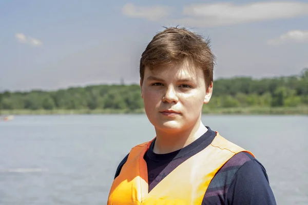 Young Handsome Guy Yellow Life Jacket River Bright Sunny Day — Stock Photo, Image