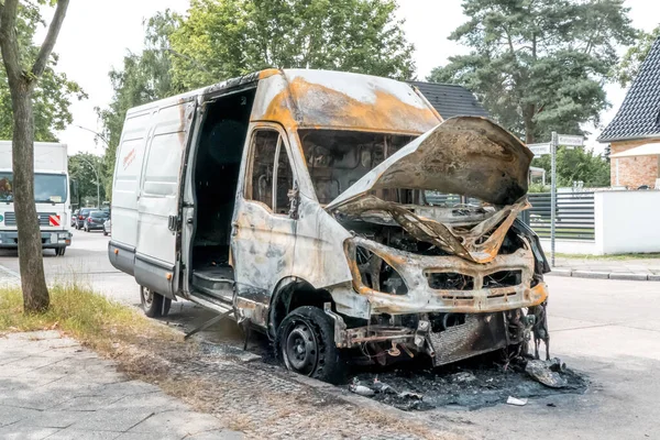 Işınlama tarafı yanmış.