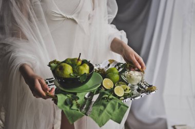 Kız meyve kahvaltı tepsisi 8726 ayılar.