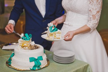 Gelin Konuklar bir çocuk oyuncağı 8851 ile regales..