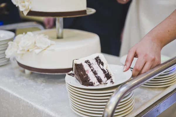 La novia regales invitados con dulces 8947 . —  Fotos de Stock