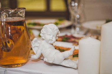 Melek heykelcik 7068 masada.