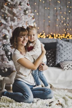 İhale aile anne ve kızı, sarılabilir Noel tr