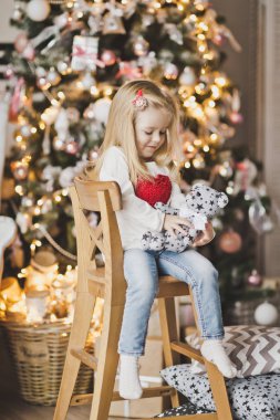 Yeni yıl 7309 beklentisiyle güzel çocuk.