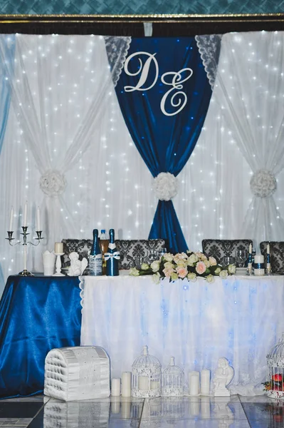 Tabell dekorationer till bröllop 7670. — Stockfoto
