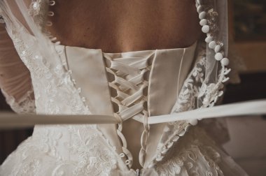 Düğün nedime bağlama işlemi 540 Giydir.