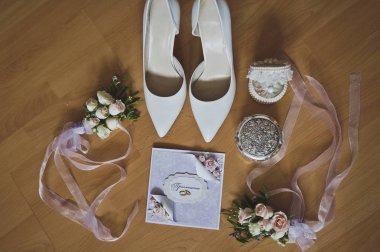 Evlilik 596 vesilesiyle kıyafet kadınsı unsurları.