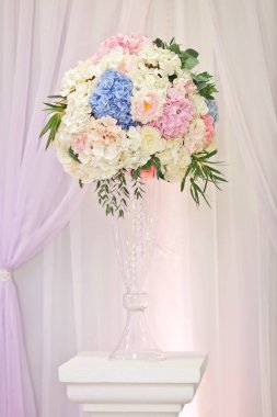 Çiçek ve kumaş 615 salon dekorasyon.