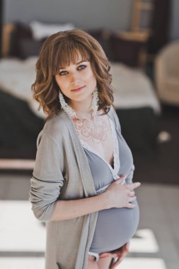 Büyük göbek 1038 ile hamile iç giyim.