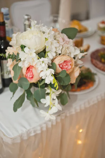 Una variedad de elementos de decoración para el evento festivo 2183. —  Fotos de Stock