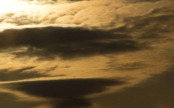 Wolkendecke Des Stürmischen Himmels — Stockfoto