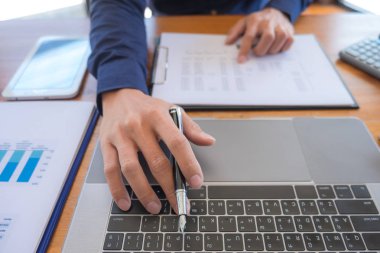 Finans sektöründe muhasebeci Muhasebeci, bankacı