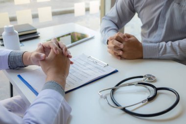 Doktor Winichai, semptomlar, hasta, tavsiye, sağlık danışmanlığı 