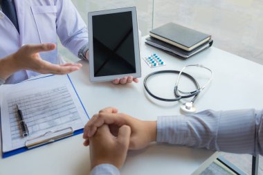 Doktor Winichai, semptomlar, hasta, tavsiye, sağlık danışmanlığı 