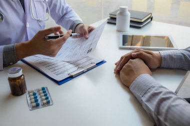 Doktor Winichai, semptomlar, hasta, tavsiye, sağlık danışmanlığı 