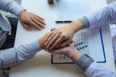 Doktor Winichai, semptomlar, hasta, tavsiye, sağlık danışmanlığı 