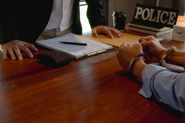 Полиция провела расследование. Запрос о альте
