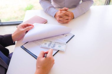 Yolsuzluk Önerisi İş dolandırıcılığı, inşaat, hükümet yetkilileri veya hizmet sağlayıcıları için yasadışı lobi