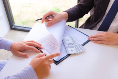 Yolsuzluk Önerisi İş dolandırıcılığı, inşaat, hükümet yetkilileri veya hizmet sağlayıcıları için yasadışı lobi