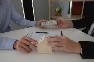 Konut satın alma sözleşmesi yapmak konut satın almak için konut kredisi yapmak.