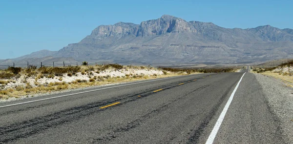 Endloser Highway Zum Guadalupe Mountains Nationalpark Texas Usa Höchster Berg — Stockfoto